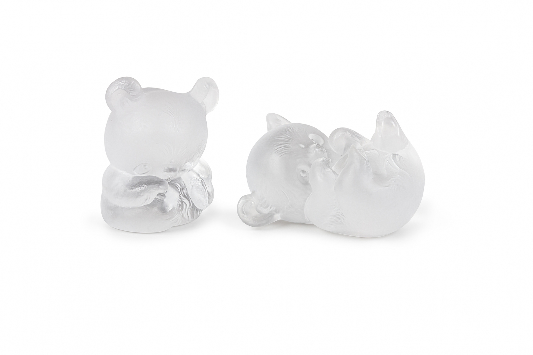 BD_Pandas_Yuan_Yuan_Meng_Meng_white_background_photo_Fabrice_Van_Hove_©_Lalique_SA