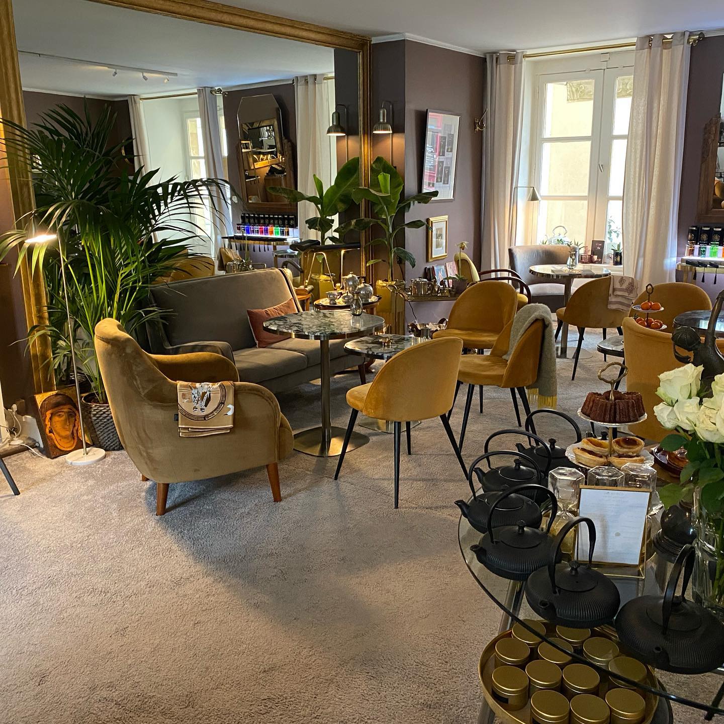 Travel into the scented galaxy of French Home Fragrance